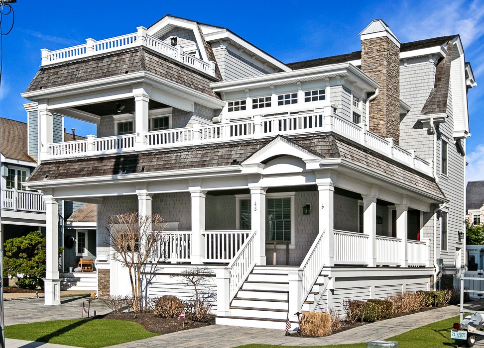 Victory Tradewinds - front exterior