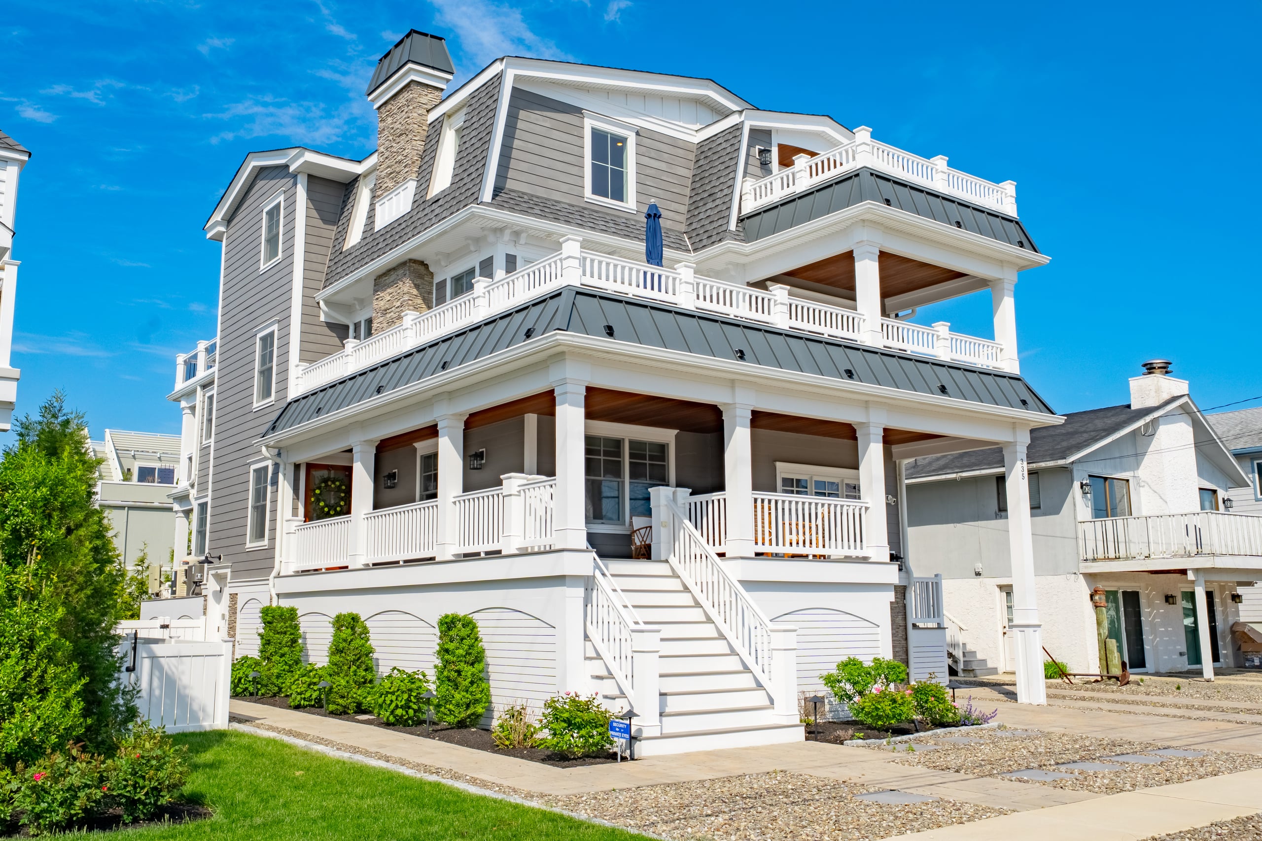 Victory Seaglass — front exterior
